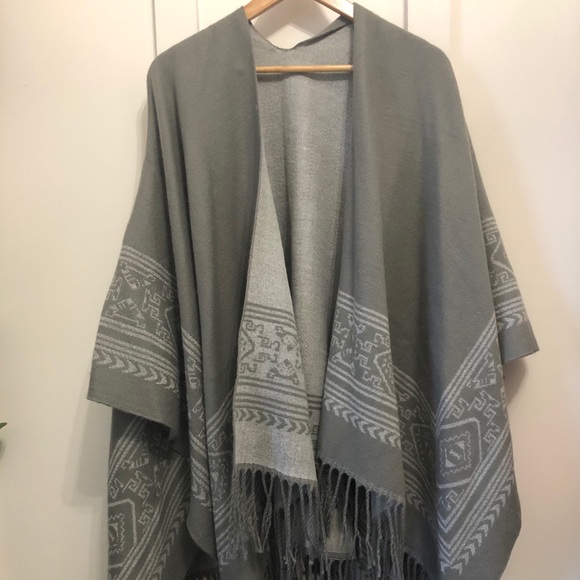 Poncho - Picture 1 of 1